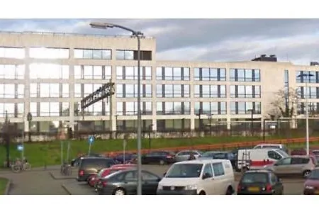 Parra-dise * La Haya