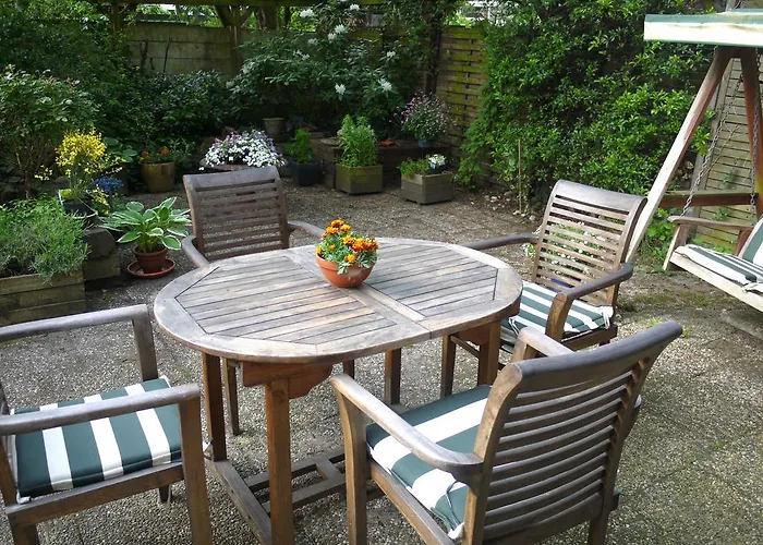 アパート パラ ダイス *