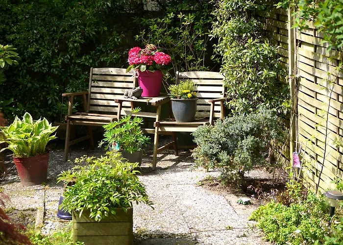 アパート パラ ダイス *